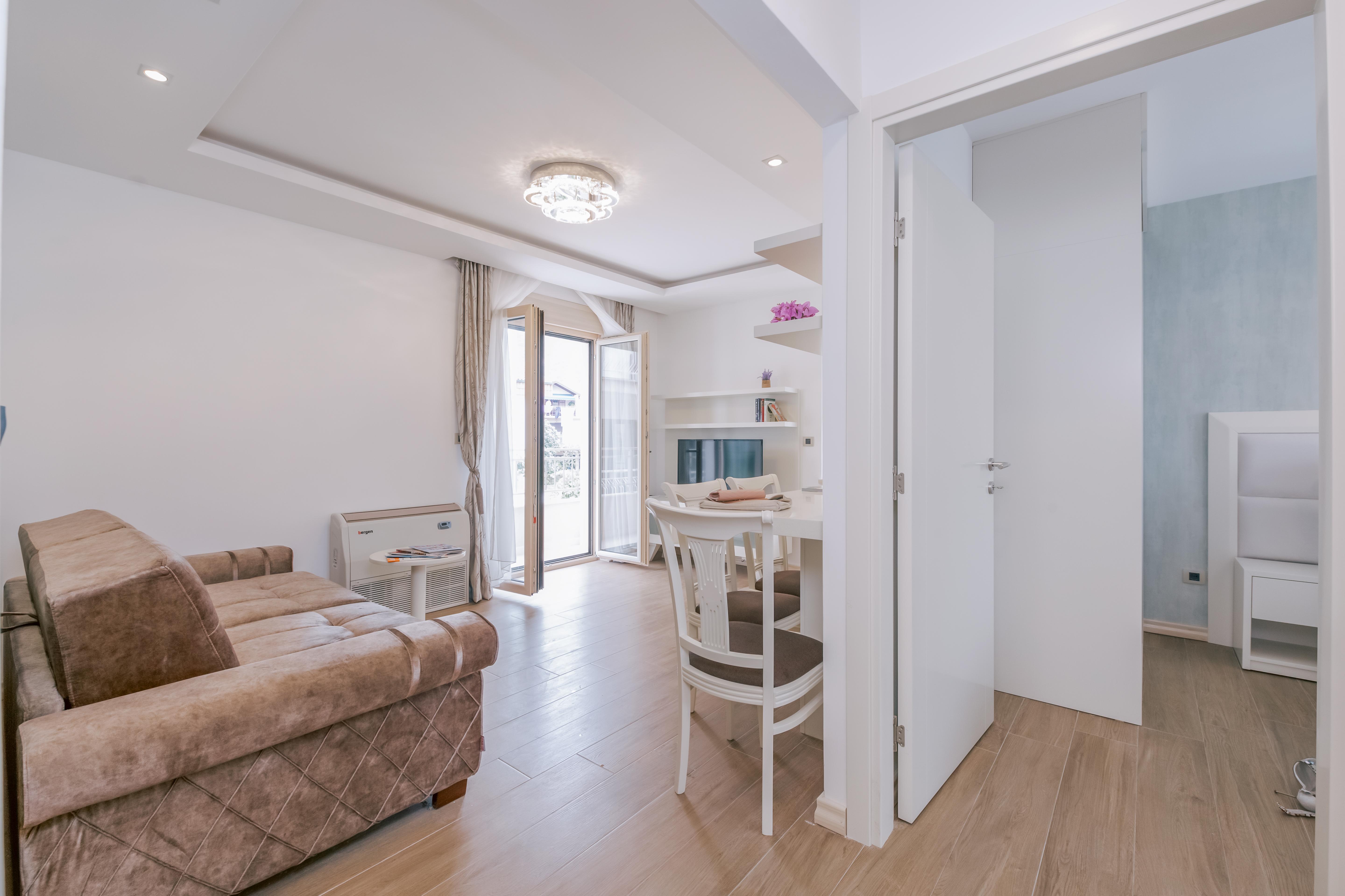 Splendido Mb Apartments Tivat Exterior photo