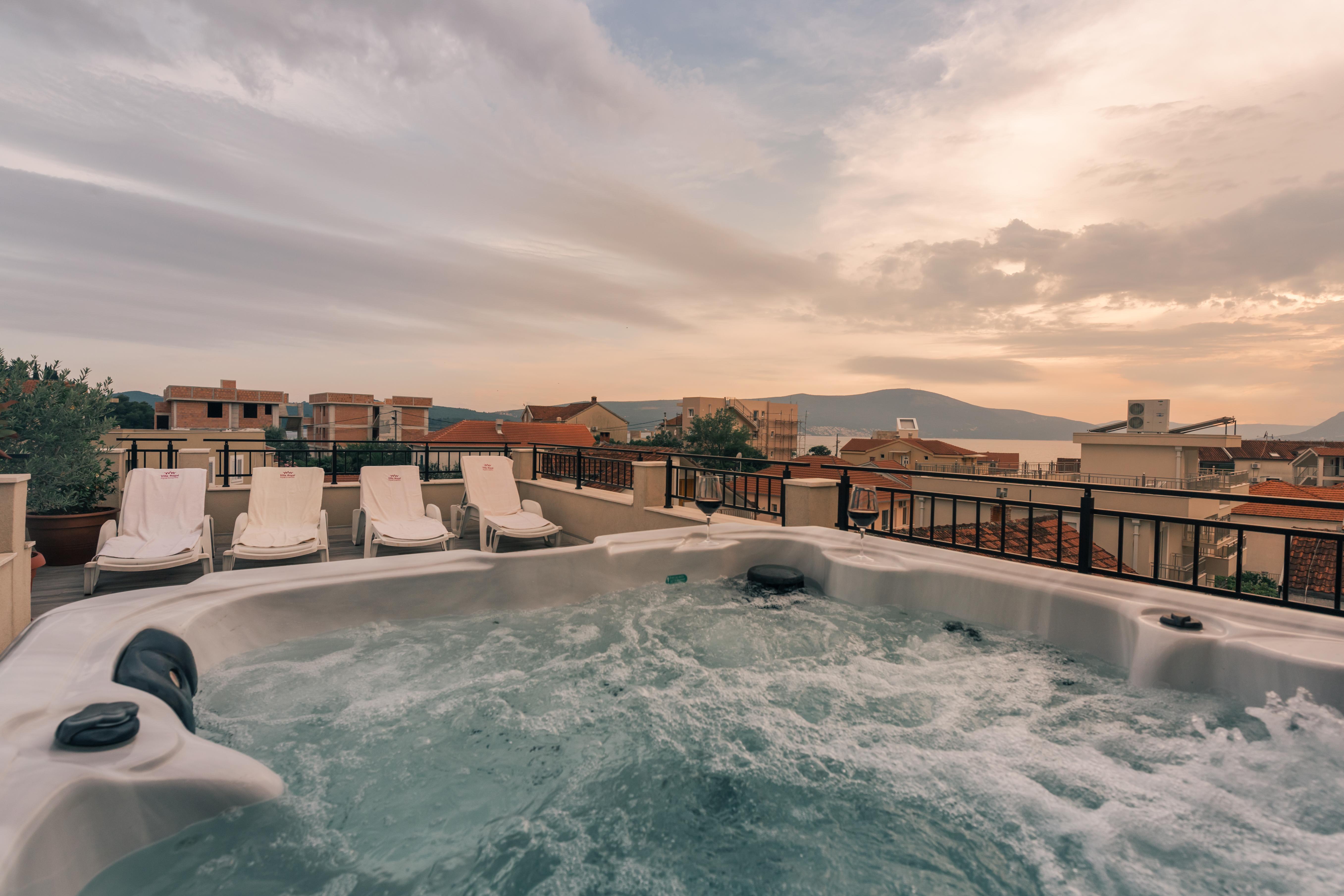 Splendido Mb Apartments Tivat Exterior photo